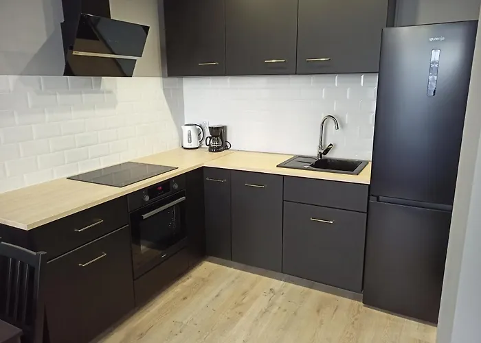 Letnicka, Nowy, 950m Od Morza Daire *